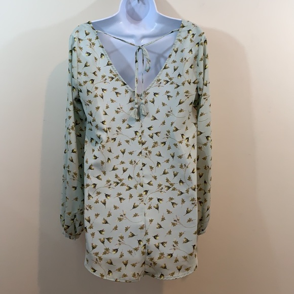 LC Lauren Conrad Floral V-Front & Back Shirt  Sz S - Picture 6 of 9
